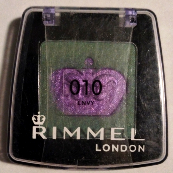 Rimmel Colour Rush Mono Eye Shadow - Picture 2 of 12